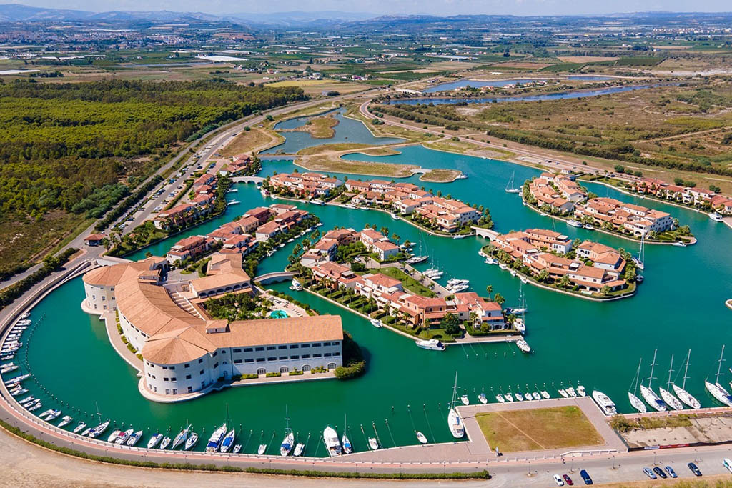 Hotel Basilicata sul mare con Porticciolo per attracco Barche