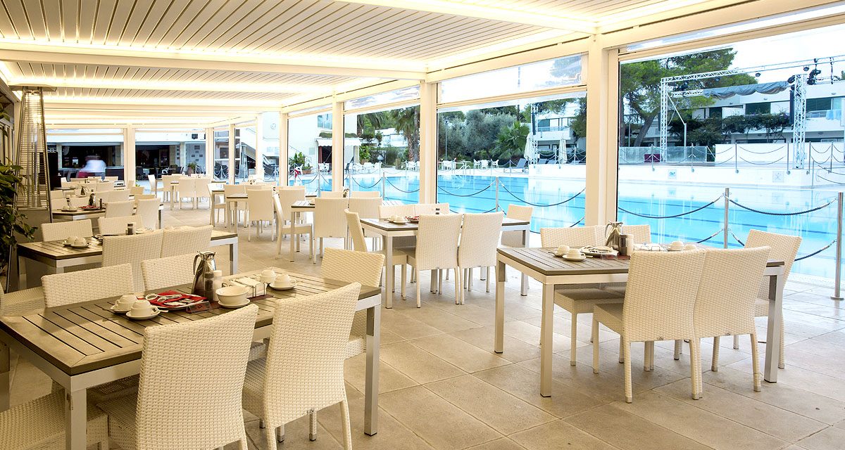 Villaggio vacanze puglia salento con ristorante pizzeria bordo piscina