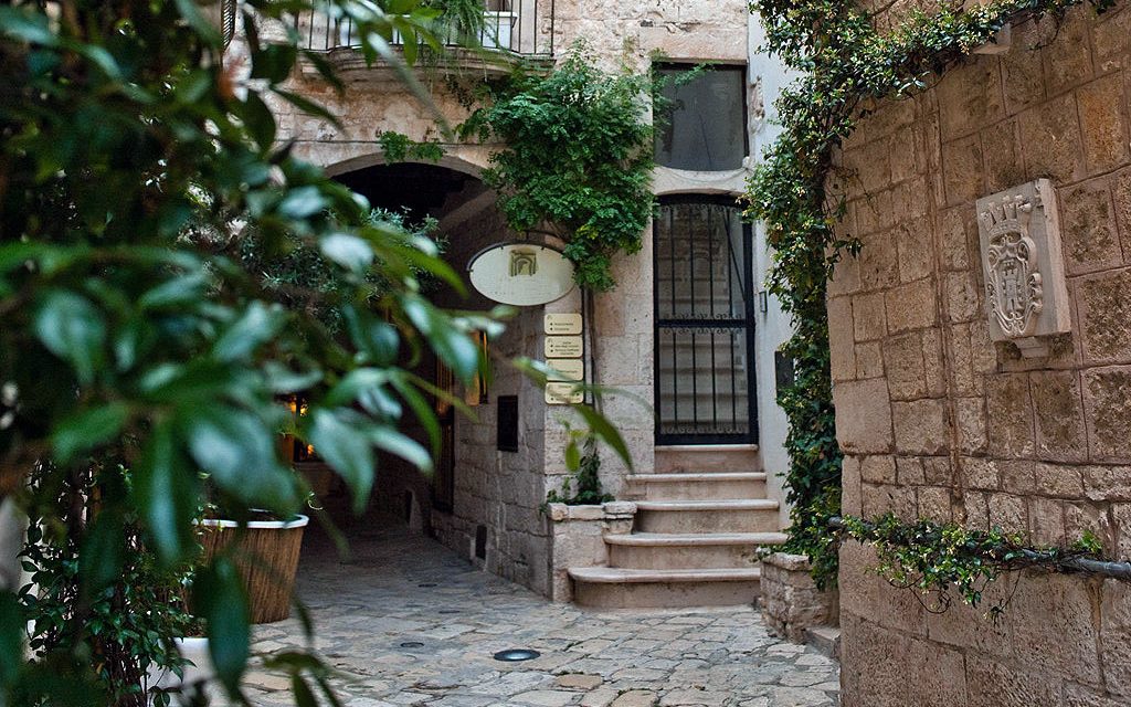 Dimora storica in Terra di Bari, hotel relais 4 stelle con centro benessere in puglia